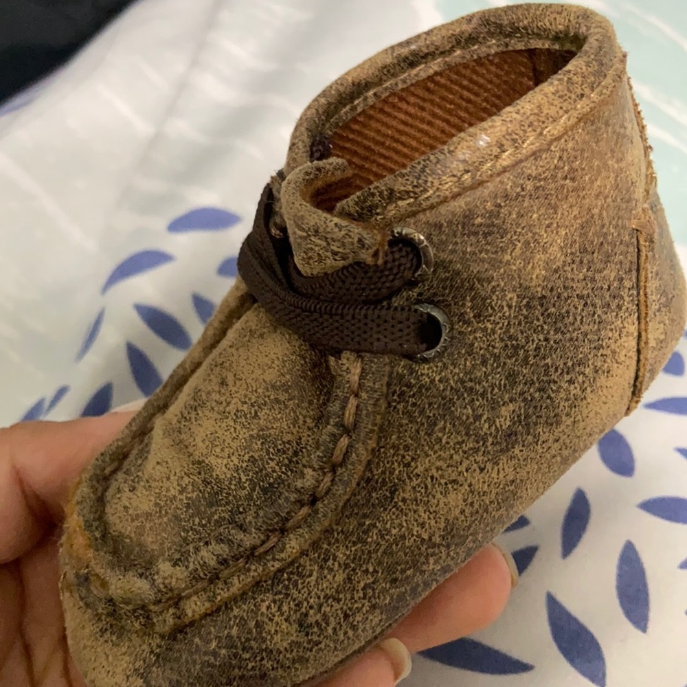 Infant Ariat shoes